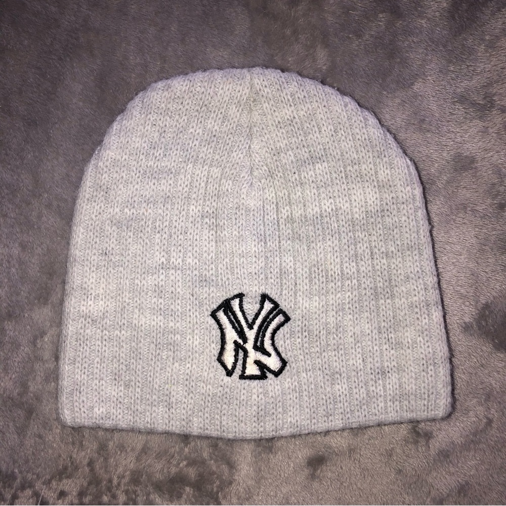 New York Yankees grey winter hat